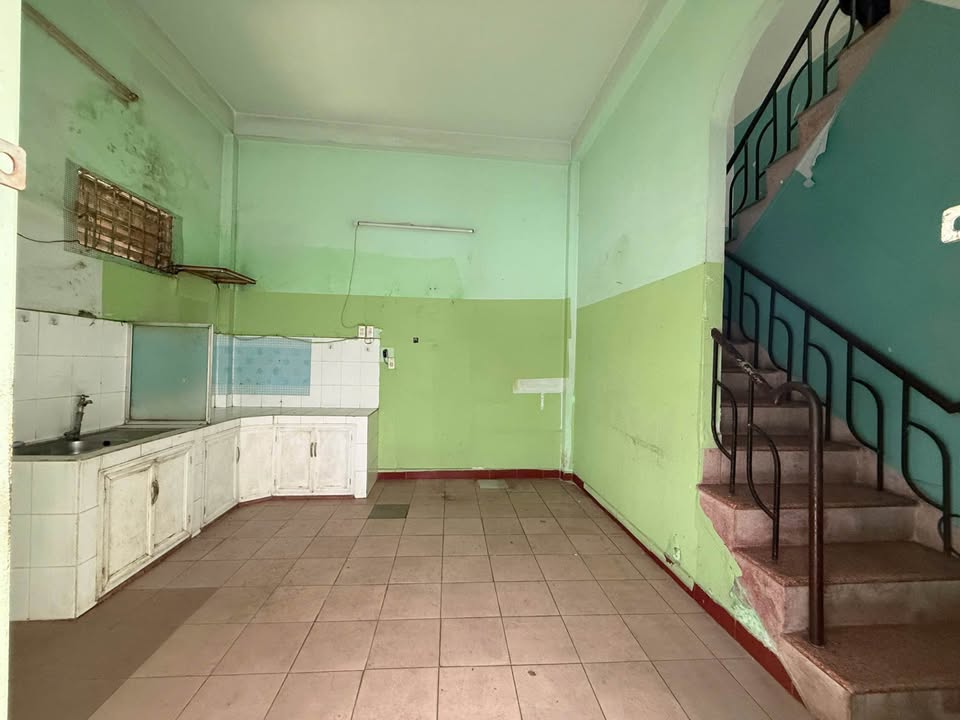 Nhà mặt tiền Đinh Tiên Hoàng Nha Trang 30 triệu - Vị trí vàng kinh doanh!