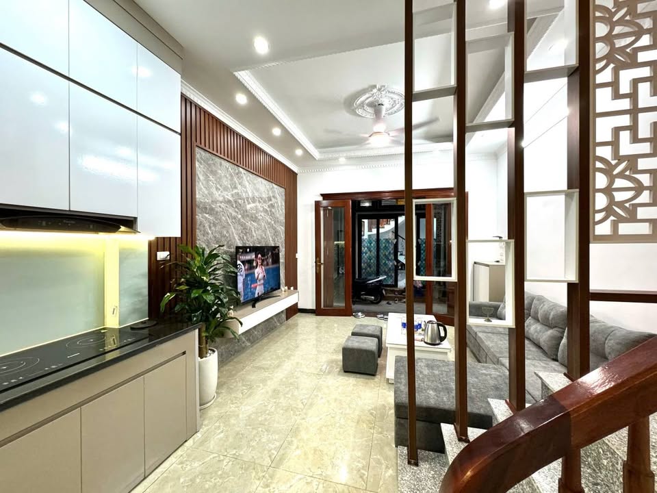 Nhà riêng Phúc Lợi, Long Biên 30m² - Full nội thất, sẵn sàng dọn vào ở!