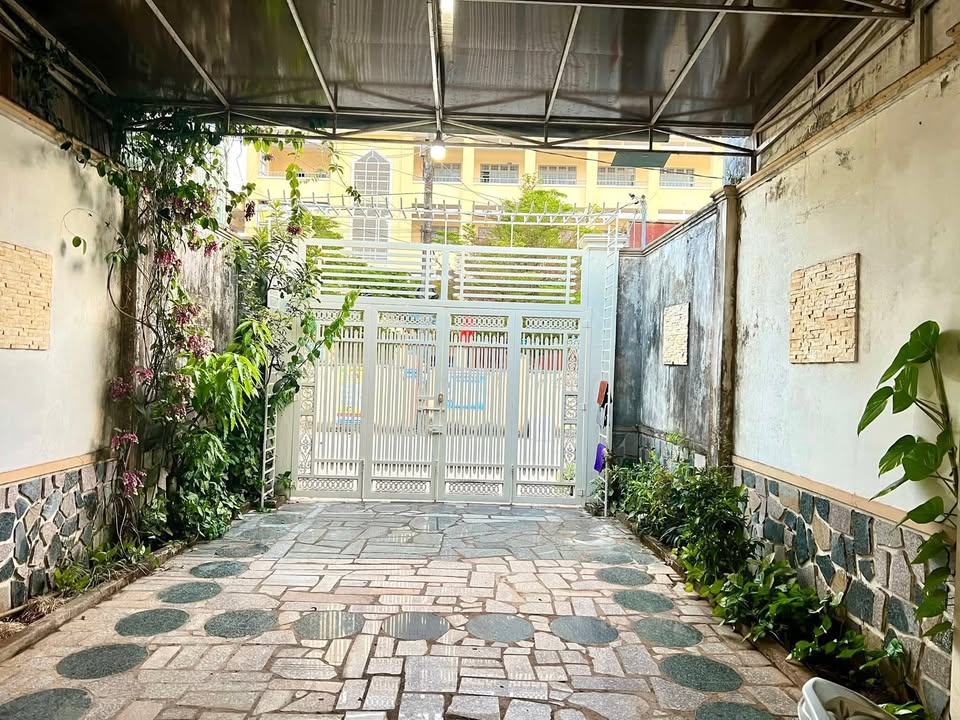 Thuê nhà nguyên căn Pleiku hẻm Lý Thái Tổ 4 triệu - Sẵn sàng ở ngay!