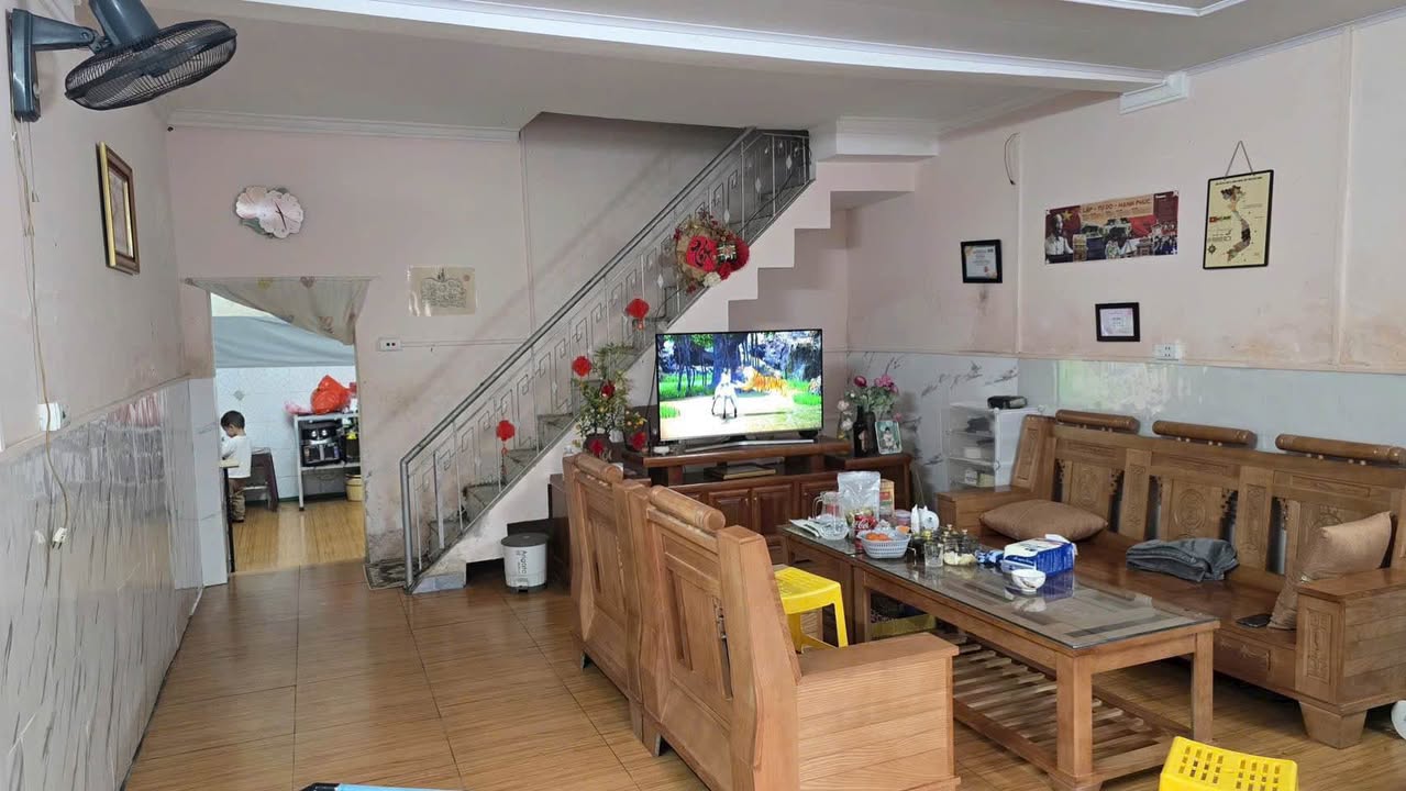 Nhà 3 Tầng Ngõ Hồ Công Dự, Bắc Giang - 85m² Giá 1.9 Tỷ