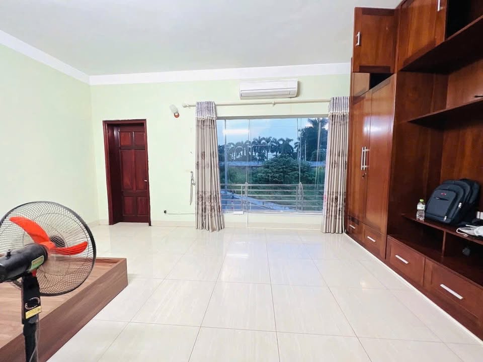 Cho thuê Căn hộ Cự Khối, Long Biên - 3.4 triệu, Full Nội thất, Gần Aeon Mall