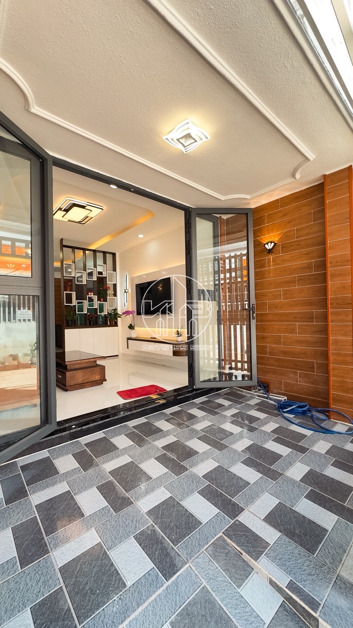 Nhà Phố Đà Lạt 45m² giá 2.85 tỷ - Ô tô vào tận nhà!