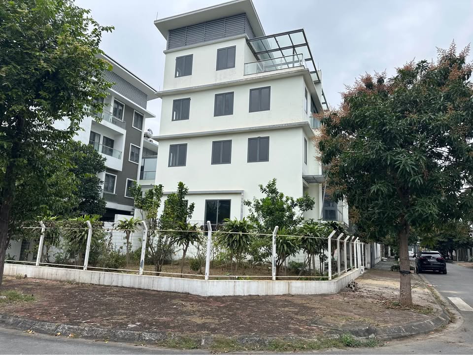 Biệt thự Water Front Hải Phòng 256m² - Vị trí đẹp, view công viên!