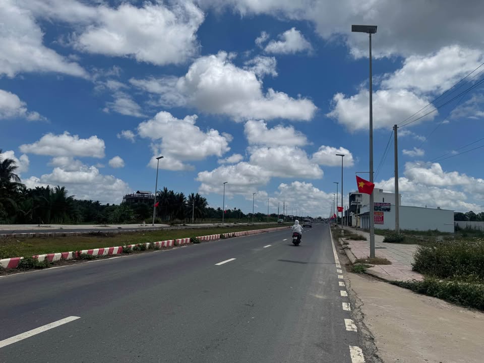 Đất nền Châu Thành, Trà Vinh 105m² - Đường to ô tô, sổ đỏ sẵn!