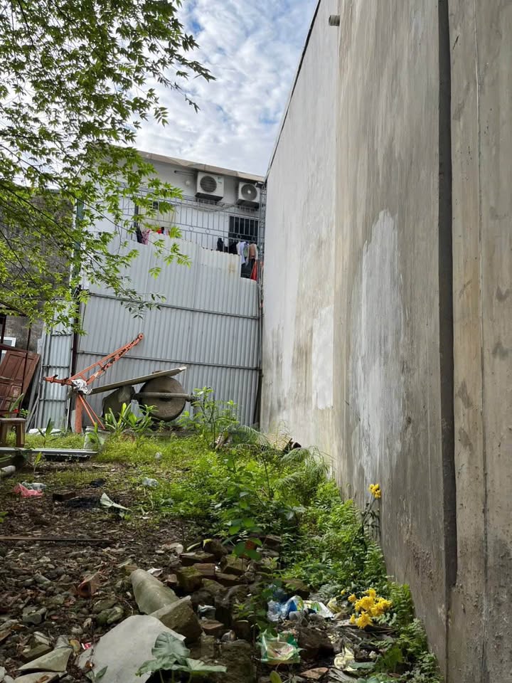 Đất 50m² Nam Dư, Hoàng Mai - Sổ đỏ rõ ràng, giá 2.6 tỷ