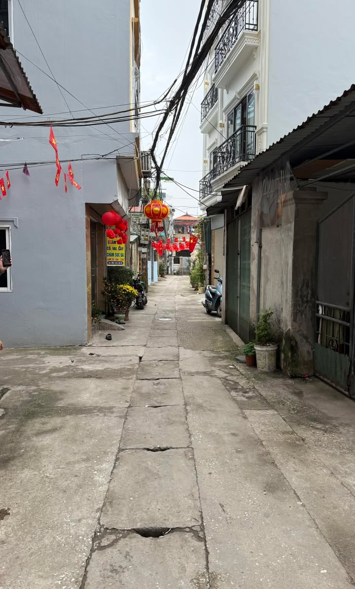 Nhà Riêng Ngũ Hiệp, Thanh Trì 65m² - Ô tô đỗ tận cửa, Sẵn sàng ở ngay!