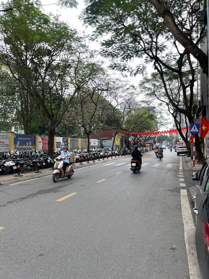 Nhà Phố Hoàng Như Tiếp Long Biên - 56m² 3 Tầng, Ô Tô Thông, Giá 16.5 Tỷ