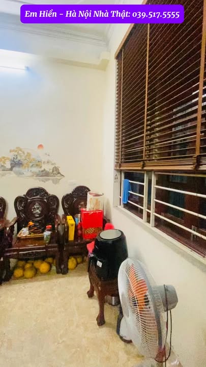 Nhà Phố Hào Nam 35m² - Hơn 9 Tỷ - Vài Bước Ra Ga Cát Linh