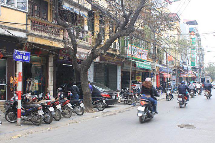 Mặt bằng Hàng Muối, Hoàn Kiếm 400m² - Mặt tiền kinh doanh đắc địa!