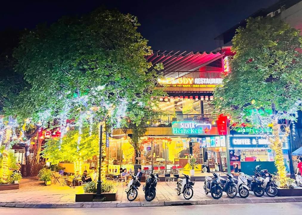 Cho thuê nhà mặt phố Hàng Bún 180m² - Vị trí đắc địa kinh doanh sầm uất