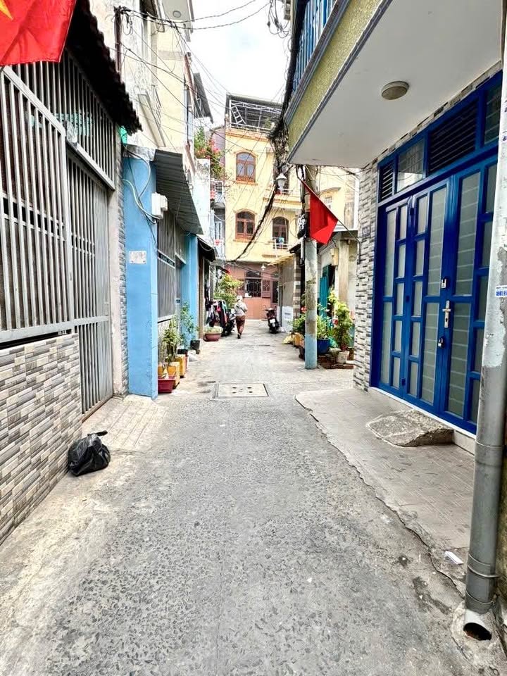 Nhà 4 Tầng Nở Hậu Phan Xích Long, Phú Nhuận - 26m² Giá 6 Tỷ