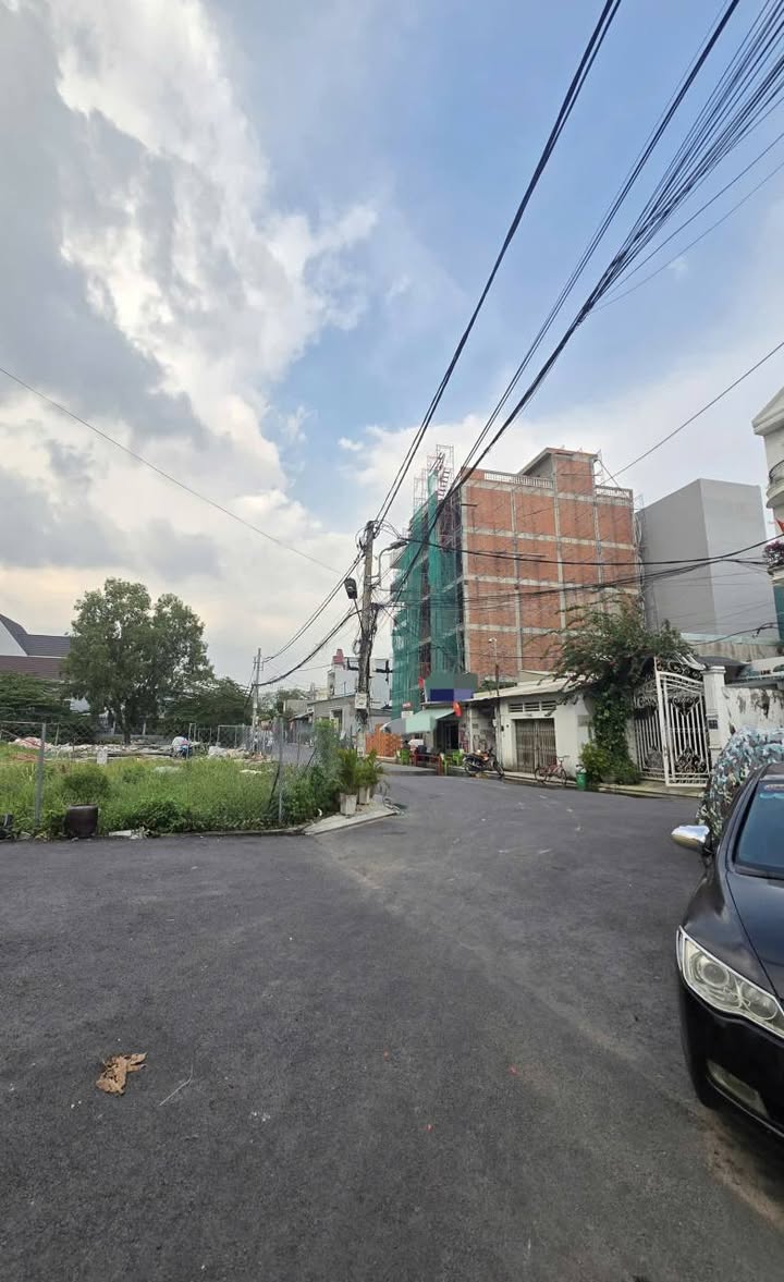 Nhà 3 Tầng Thủ Đức 114m² - Ô tô vào tận nhà, giá tốt!