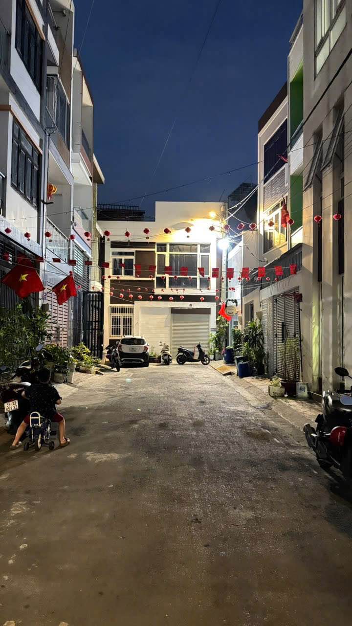 Nhà riêng Lê Văn Chí Thủ Đức 50.7m² 6 tỷ - Ô tô vào tận nhà!