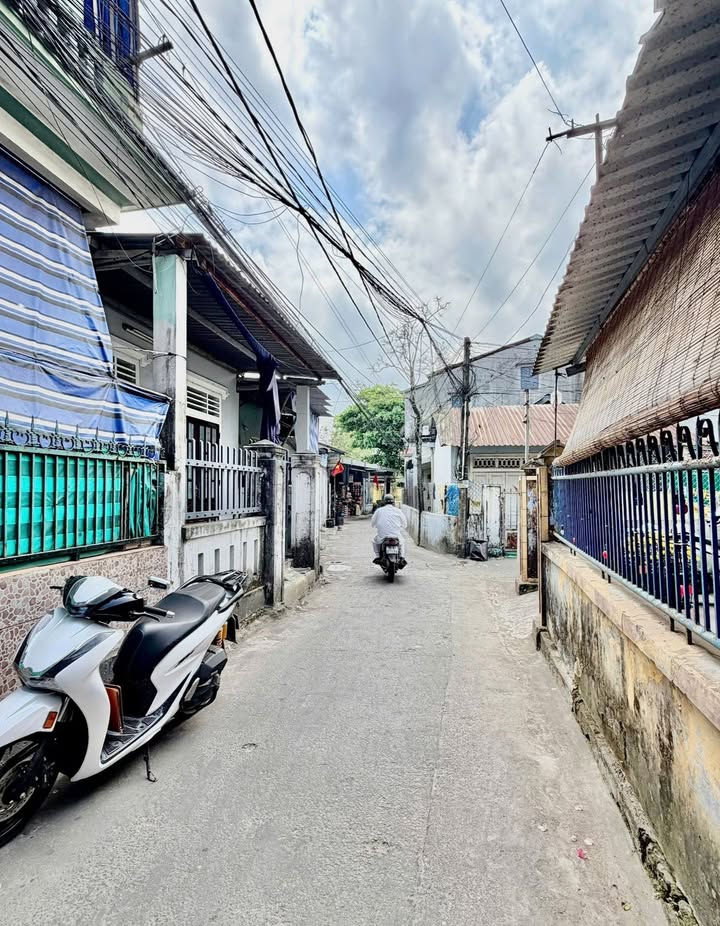 Đất nền Kiệt Trần Phú Huế 182m² - Sổ đỏ chính chủ, vị trí vàng!