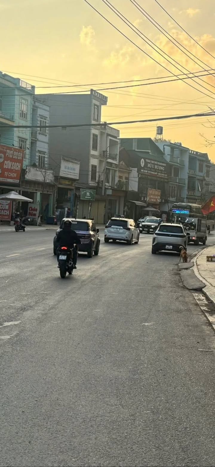 Nhà Mặt Phố Mộc Châu 160m² - Kinh Doanh Sầm Uất, Giá Tốt