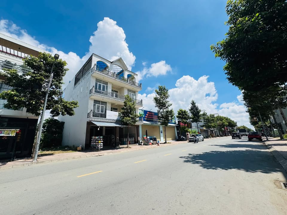 Nhà phố mặt tiền Nguyễn Công Bình, Mỹ Tho 115m² - Mặt tiền kinh doanh!