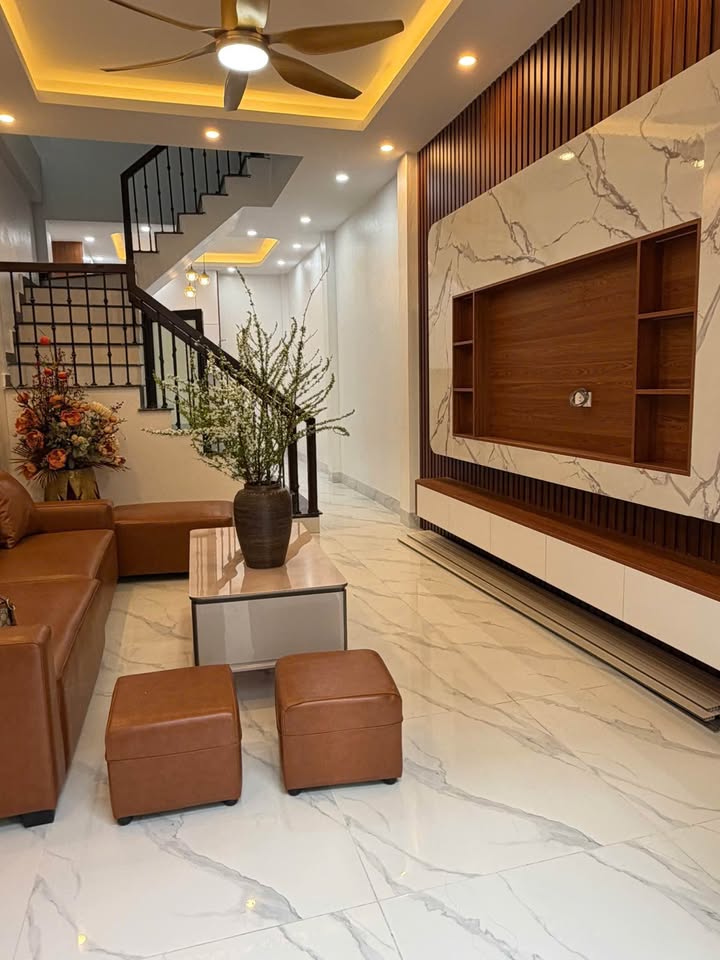 Nhà mặt tiền Đinh Văn Tả Hải Dương 41m² giá 2.39 tỷ - Vị trí đẹp!