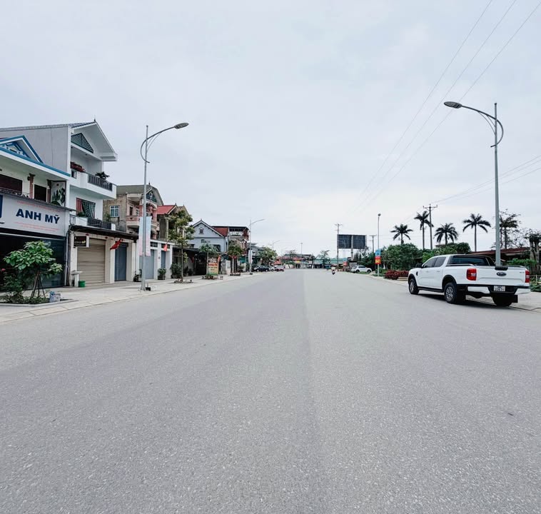 Mặt Tiền Kinh Doanh TP Vinh 99m² - Giá 5 Tỷ - Đường Hà Huy Tập