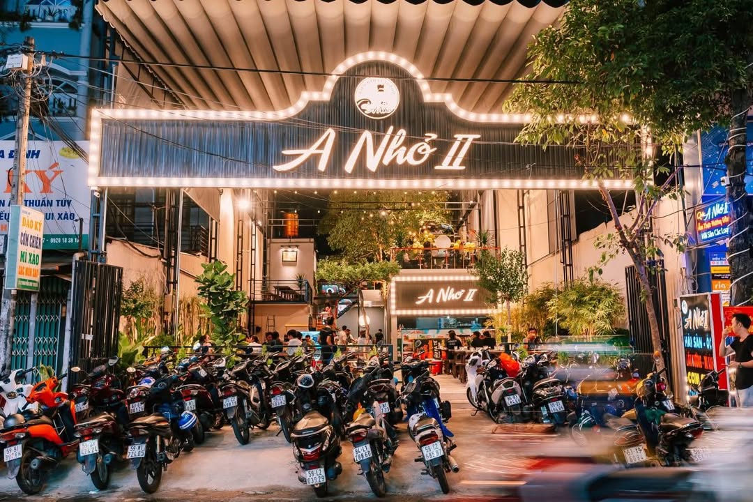 Nhà mặt phố Xuân La Tây Hồ 900m² - Mặt tiền kinh doanh