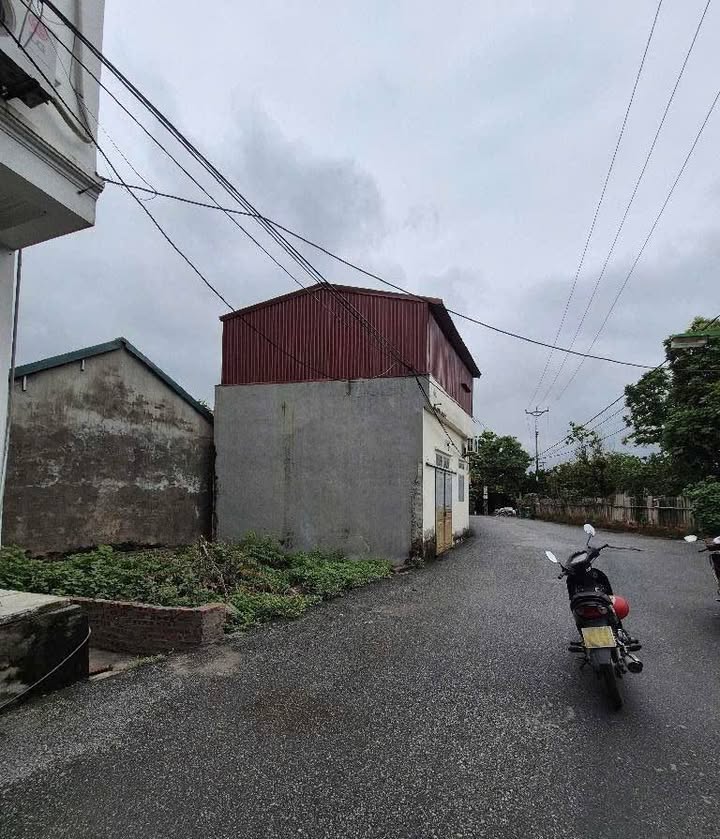 Đất nền Vạn Phúc, Thanh Trì 30.5m² - Sổ đỏ chính chủ, đường to ô tô!