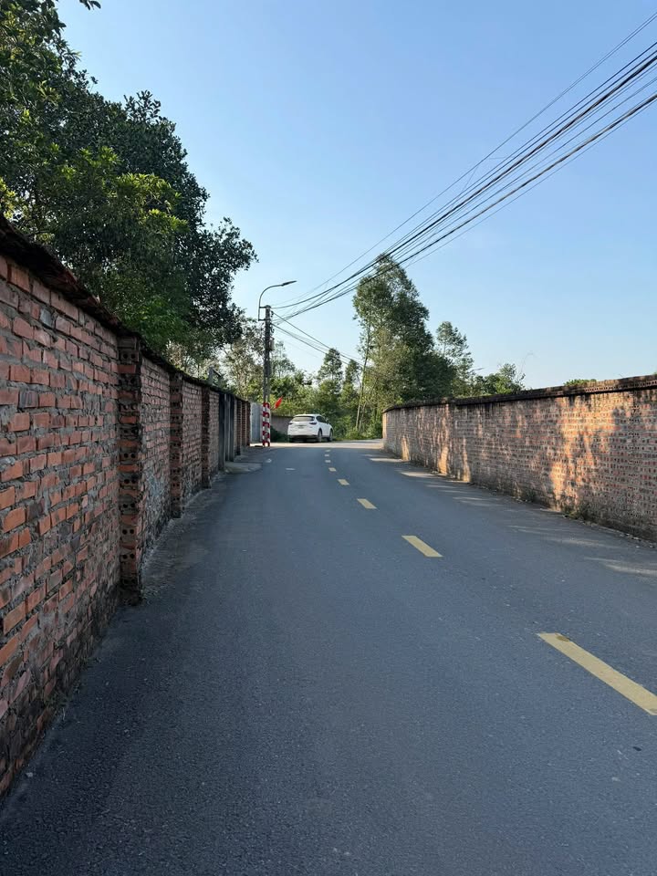 Đất nền Xuân Sơn Sơn Tây 100m² - Sổ đỏ chính chủ!