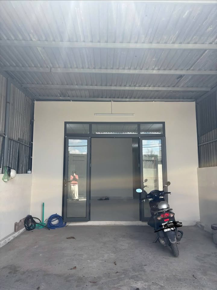 Nhà Riêng Đường Ụ Ghe, Thủ Đức 140m² - Sẵn sàng ở ngay!