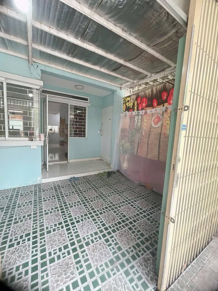 Nhà Phố Bình Chuẩn 75m² - Sổ Hồng Trao Tay, Công Chứng Ngay!