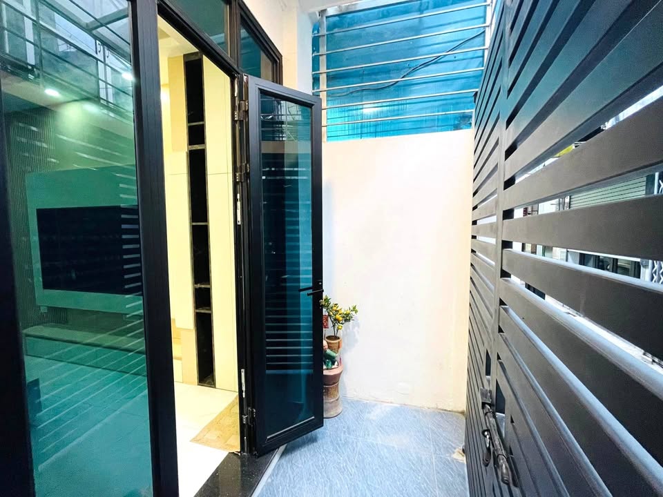 Nhà riêng 41m² Đống Đa - 4PN, Sổ đỏ chính chủ, 12 Tỷ