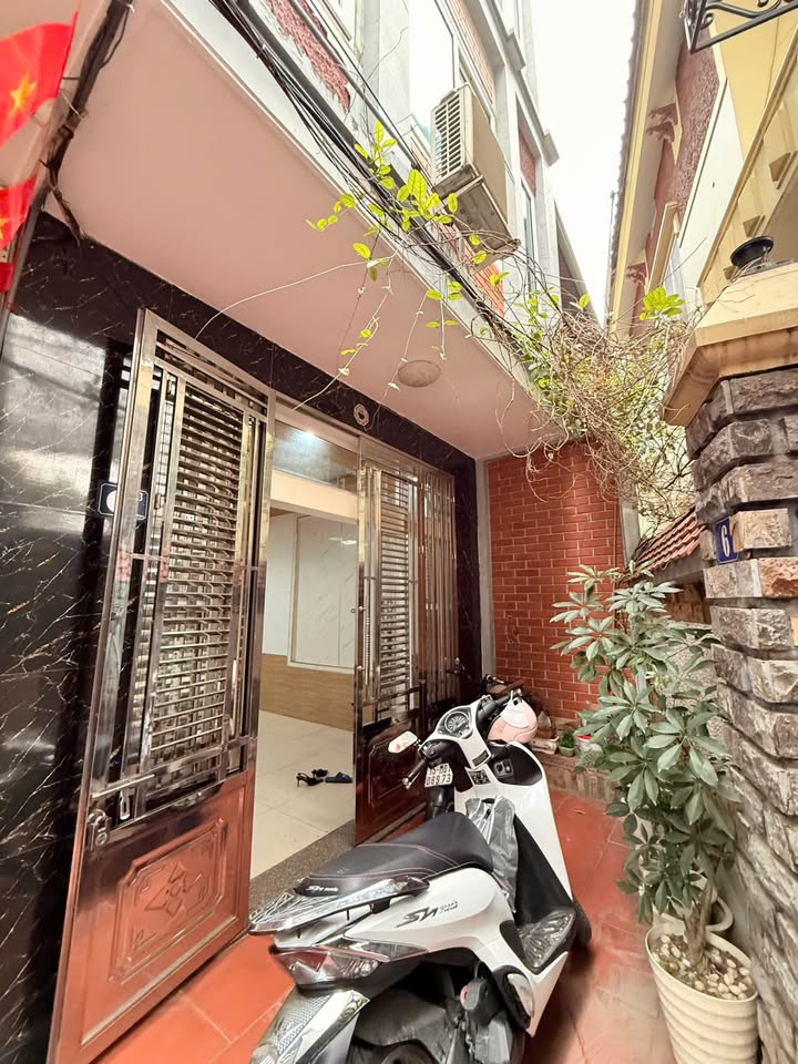 Nhà 3 Tầng Lê Chân, 38m² - Giá 2.65 Tỷ, Kinh Doanh/Đầu Tư