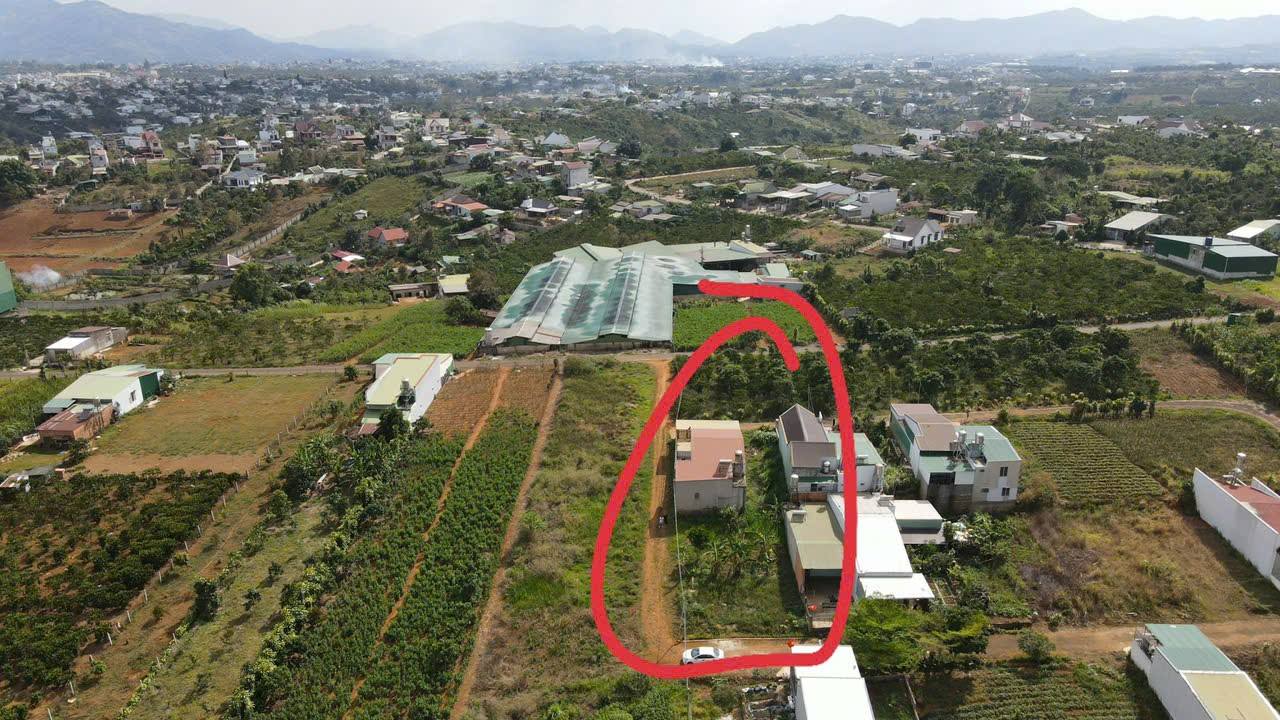 Đất nền Đức Trọng 180m² - Sổ đỏ chính chủ, giá tốt!