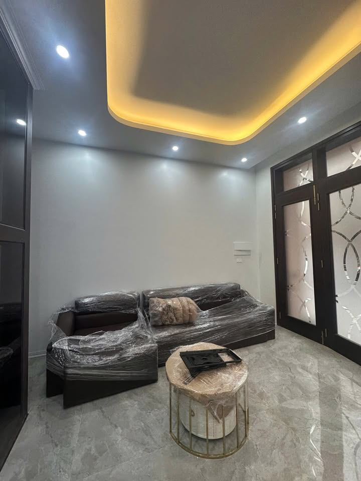 Nhà riêng Vinhomes Ocean Park 5 tầng, Gia Lâm - Full đồ, có thang máy!