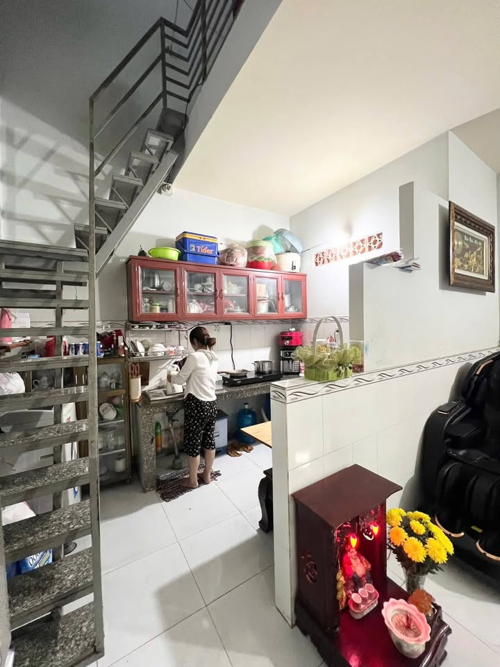 Nhà riêng Huyện Bình Chánh 40m² giá 1 tỷ - Giá tốt hiếm có!