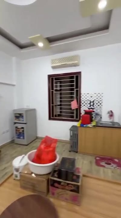 Phòng trọ Đường Láng 20m² giá 3.9 triệu - Sẵn sàng ở ngay!