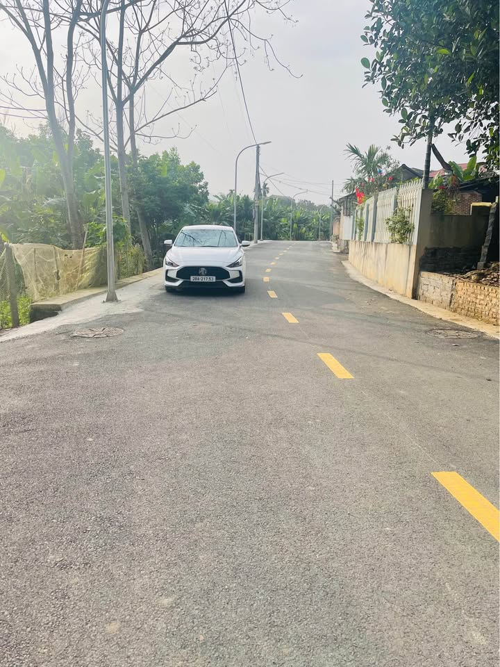 Đất nền Lương Sơn, Hòa Bình 135m² - Sổ đỏ chính chủ, công chứng ngay!