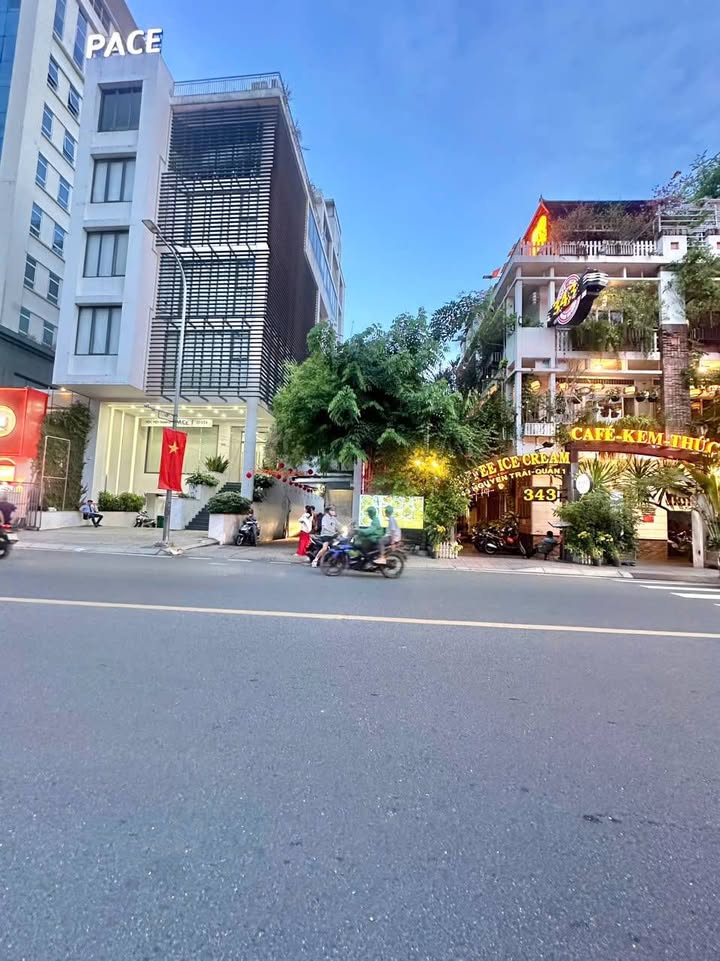 Nhà riêng Hẻm Nguyễn Trãi Q1 42m² giá 8 tỷ - Vị trí đẹp hiếm có!