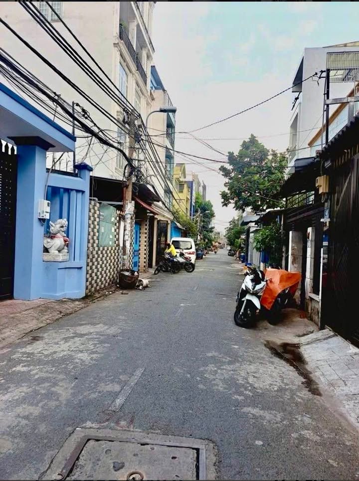 Nhà Phố Lê Văn Quới, Bình Tân 96m² giá 8.1 tỷ - Vị trí đắc địa!