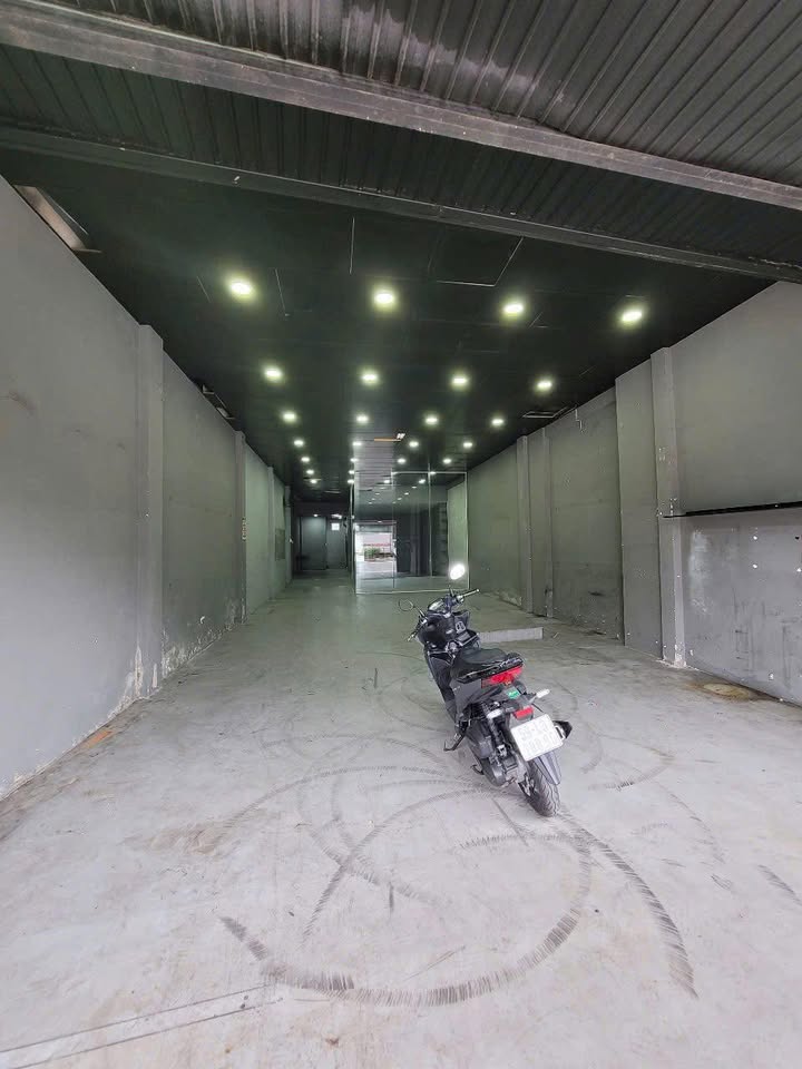 Nhà phố Cộng Hòa Tân Bình 144m² - Mặt tiền kinh doanh đỉnh cao!
