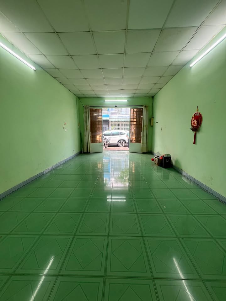 Cho thuê nhà mặt tiền Phước Bình, Thủ Đức - 96m², 2PN, giá 11 triệu