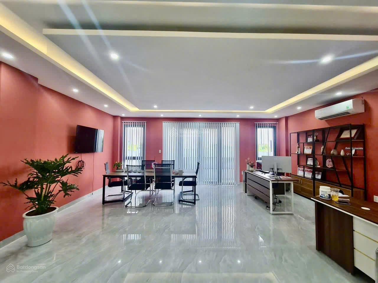 Cho thuê văn phòng Vạn Phúc City Thủ Đức từ 35m² giá 5 triệu - Vị trí trung tâm!