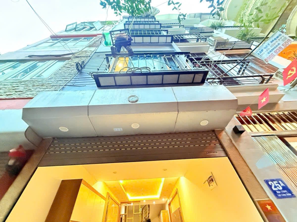 Nhà riêng Cầu Giấy 31m² giá 13 tỷ - Chính chủ, ô tô đỗ cửa!