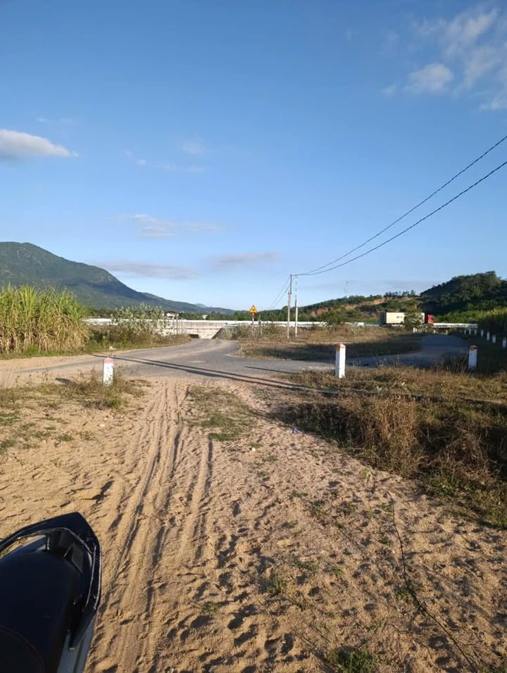 Đất nền Văn Thủy Cam Lâm 500m² - Sổ đỏ chính chủ!