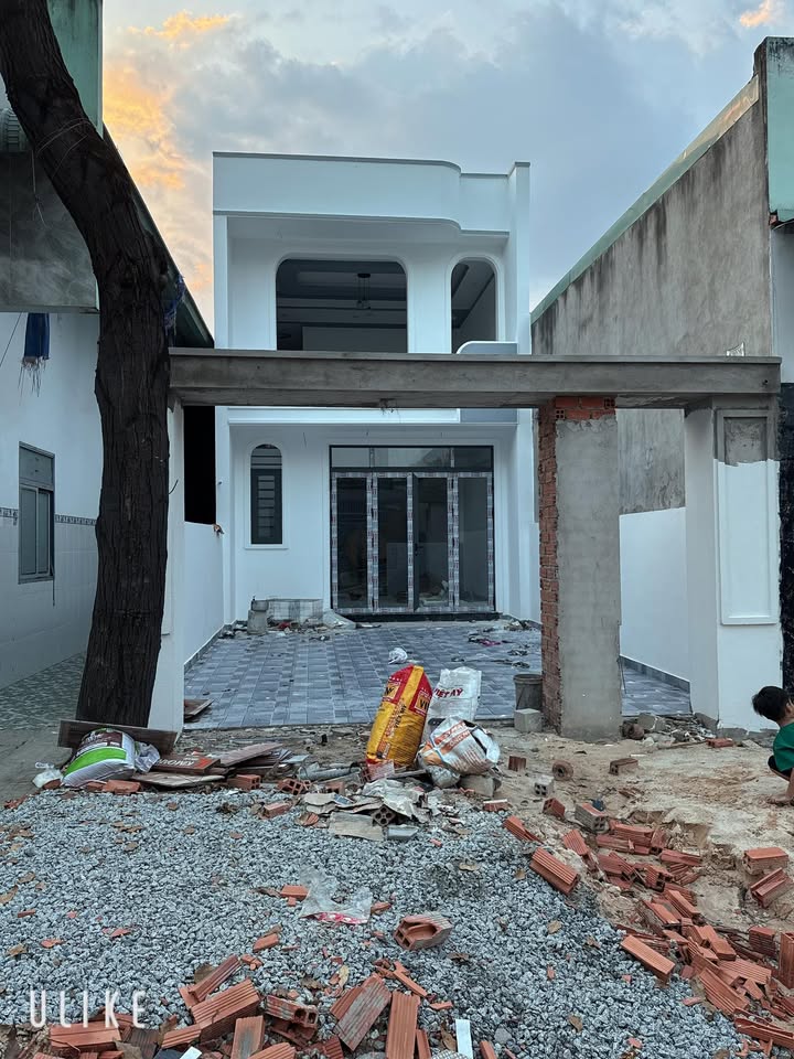 Nhà riêng Bến Cát 150m² giá 2.6 tỷ - Ô tô vào tận nhà!