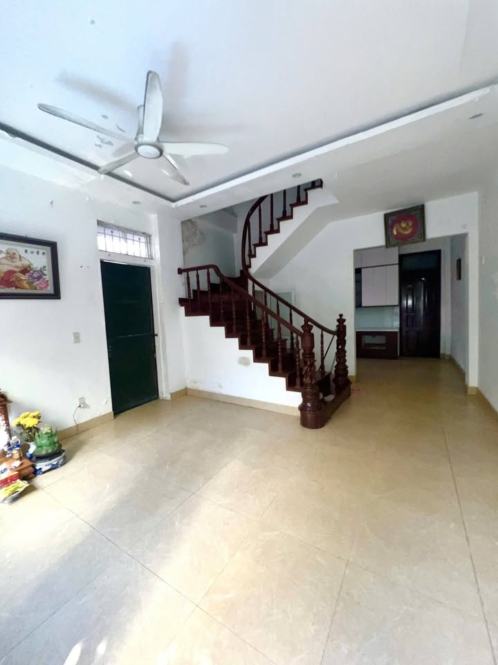 Cho thuê phòng 20m² Nguyễn Chính, Hoàng Mai - Giá 3.5 triệu, xe ô tô tránh