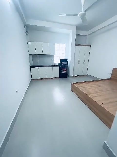 Phòng Trọ Cao Cấp Nguyễn Khang 28m² - Full Nội Thất, Giá 5 Triệu