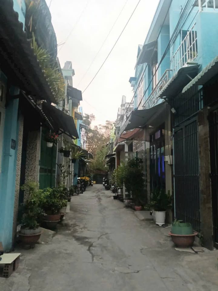 Biệt thự mini Quận 12 60m² - Ô tô vào tận nhà, sổ hồng riêng!