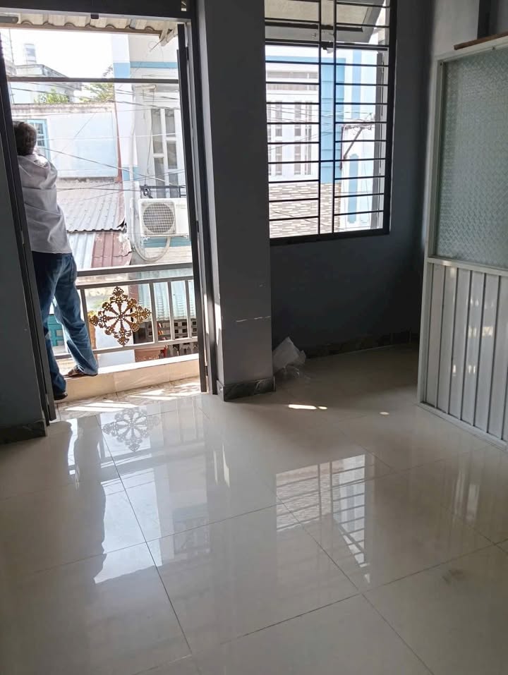 Nhà Cho Thuê Hẻm Xe Hơi Hiệp Thành Q12 - 3.5 Triệu/Tháng