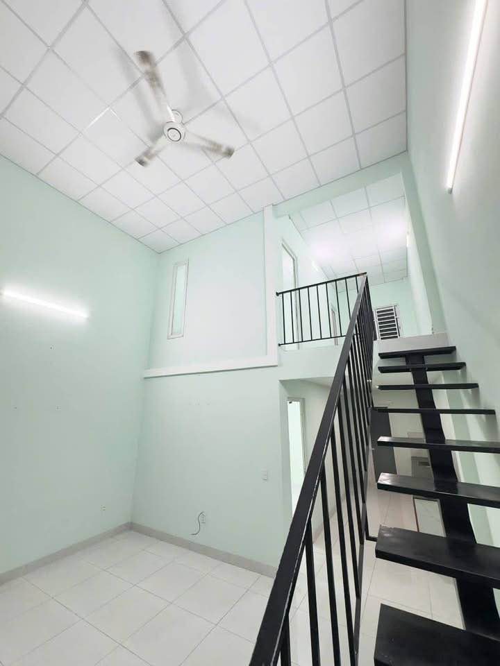 Nhà riêng Thủ Dầu Một 6 triệu - Ô tô vào tận nhà!