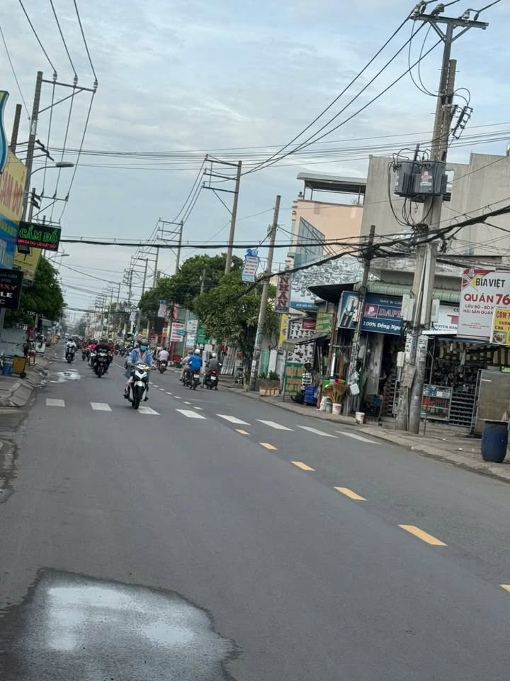 Nhà phố Bình Hưng Hoà B 360m² 26 tỷ - Mặt tiền kinh doanh