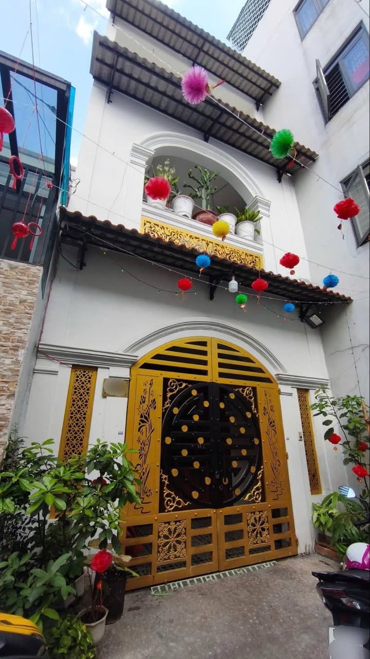 Bán nhà Lê Văn Quới Bình Tân 62m² giá 5.75 tỷ - Ô tô vào tận nhà!