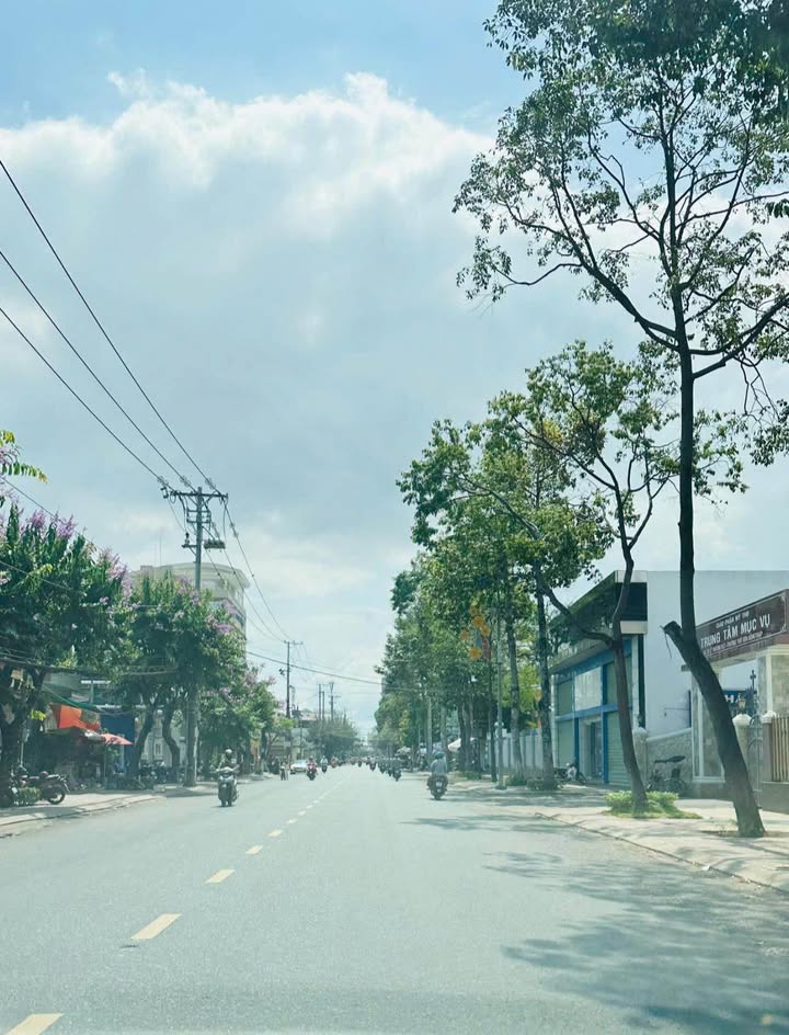 Nhà Phố Mỹ Tho 122m² giá 6 tỷ - Mặt tiền kinh doanh đắc địa!